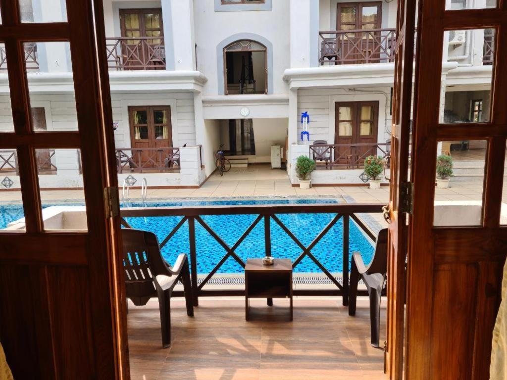 Coastal Suites Apart Hotel ---- 8 Minutes Walk To Beach Бенаулим Экстерьер фото
