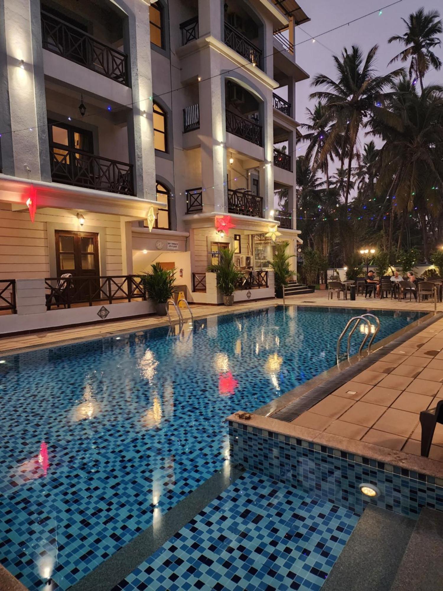 Coastal Suites Apart Hotel ---- 8 Minutes Walk To Beach Бенаулим Экстерьер фото