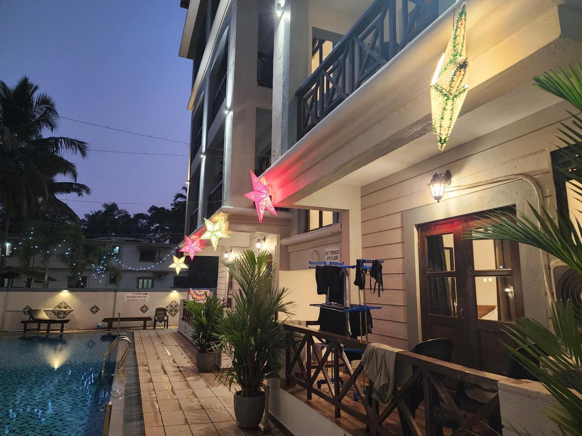 Coastal Suites Apart Hotel ---- 8 Minutes Walk To Beach Бенаулим Экстерьер фото